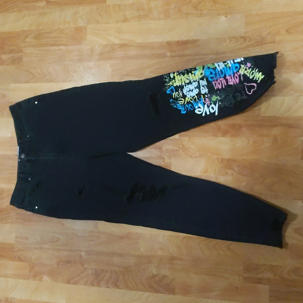 Black ripped jeans